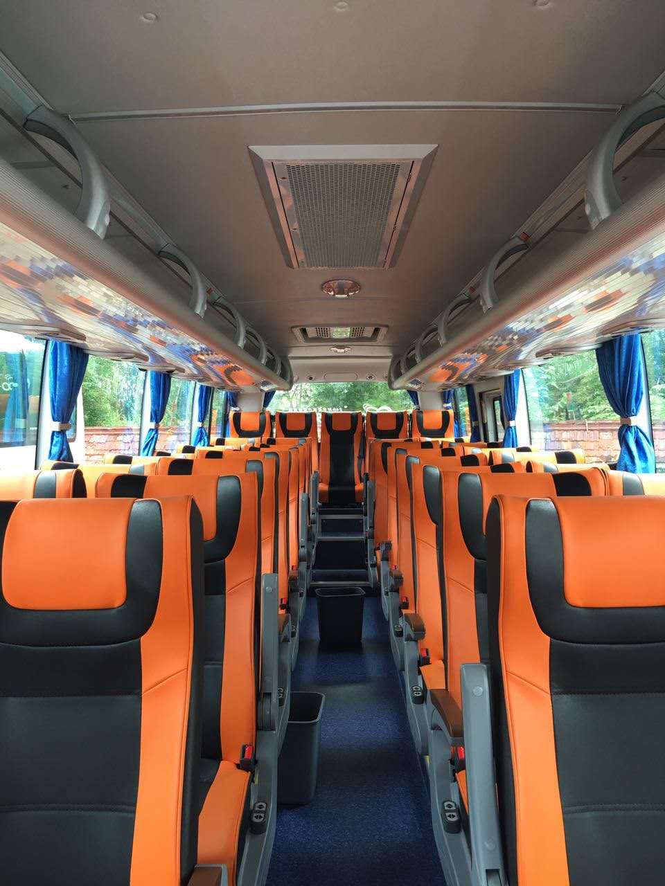 大巴車內(nèi)飾(3)